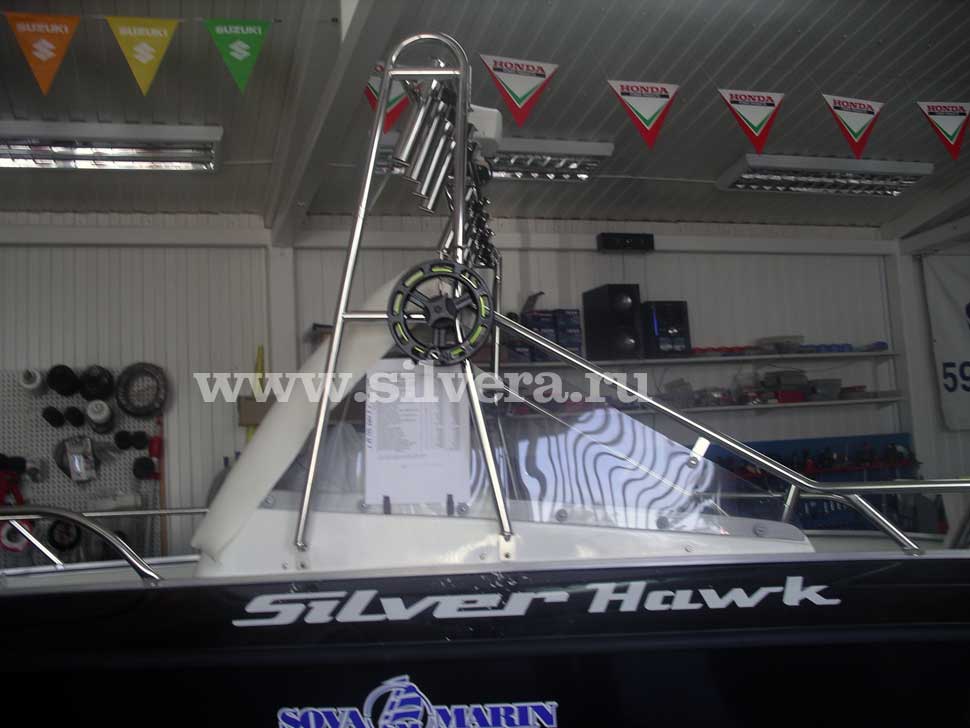 катушка для троллинга на судне Silver Hawk 540