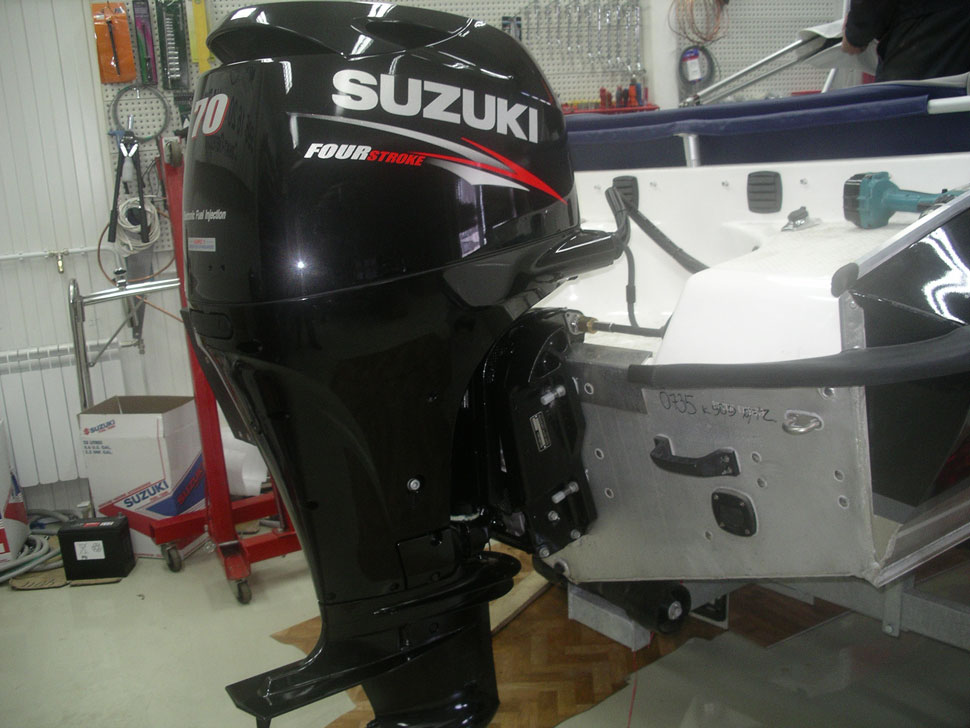 лодка fox dc 485 + мотор suzuki df70